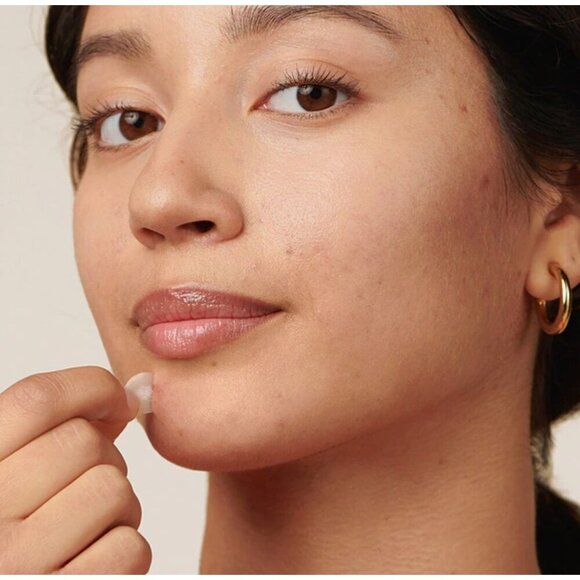 Hero Cosmetics Mighty Patch Original Acne Pimple Patches - Picture 5 of 7